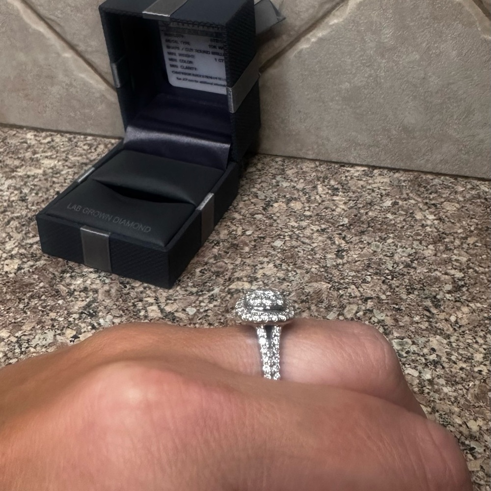 Elegant Silver Lab Grown Diamond Ring - Picture 5 of 6